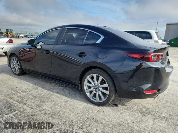2022 Mazda 3 Select with VIN 3MZBPABL3NM309741, listed as a Copart auction lot 61103655 with 37,451 mi miles and Salvage title. Bid and sale history available at DreamBid. Image 2.