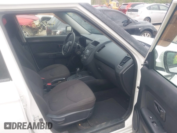 2013 Kia Soul with VIN KNDJT2A57D7574514, listed as a IAAI auction lot 42088746 with 149,533 mi miles. Bid and sale history available at carsss.com. Image 5.