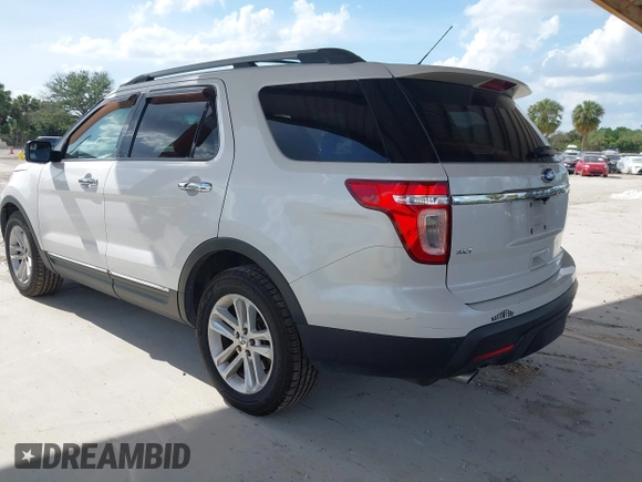 2011 Ford Explorer XLT with VIN 1FMHK7D83BGA41444, listed as a IAAI auction lot 41965742 with 101,633 mi miles and . Bid and sale history available at DreamBid. Image 3.