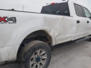 2022 Ford F-250 XL с VIN 1FT7W2B68NED77390, выставлен на аукционе IAAI как лот 41934588 с пробегом 193 568 миль миль и . История ставок и продаж доступна на DreamBid. Изображение 6.