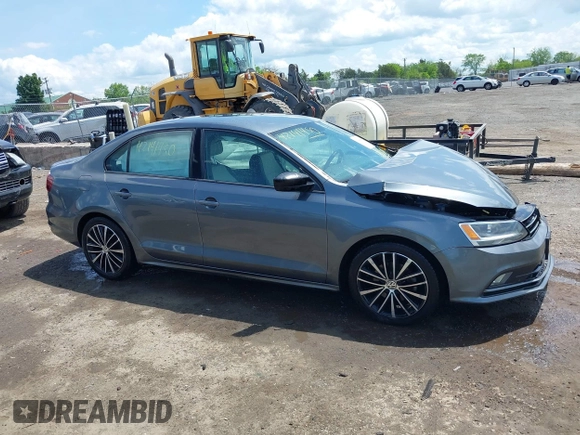 2016 Volkswagen Jetta Sport z VIN 3VWD17AJ9GM376294, wystawiony jako IAAI lot #42141450 z przebiegiem 139 030 mil mil oraz . Historia ofert i sprzedaży dostępna na DreamBid. Obrazek 14.