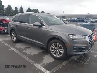 2017 Audi Q7 Premium Plus z VIN WA1LAAF73HD011304, wystawiony jako IAAI lot #41922380 z przebiegiem 153 058 mil mil oraz . Historia ofert i sprzedaży dostępna na DreamBid. Obrazek 1.