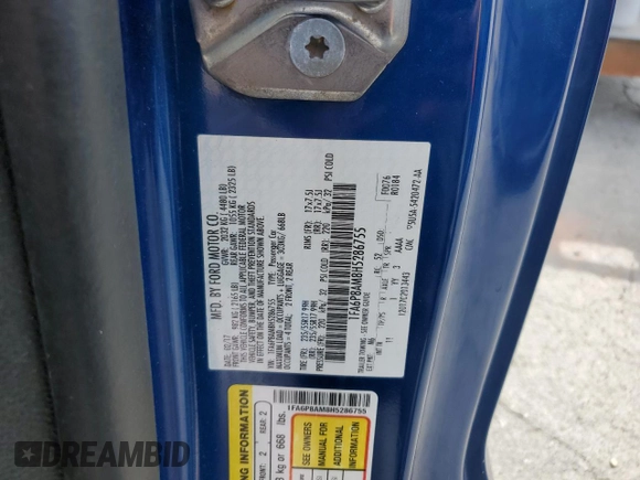 2017 Ford Mustang V6 z VIN 1FA6P8AM8H5286755, wystawiony jako Copart lot #53948355 z przebiegiem 89 888 mil mil oraz Szkoda całkowita • Salvage title. Historia ofert i sprzedaży dostępna na DreamBid. Obrazek 12.