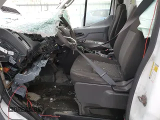 2017 Ford Transit with VIN 1FTYR2CM1HKB27147, listed as a Copart auction lot 46794355 with 268,549 mi miles and Salvage title. Bid and sale history available at DreamBid. Image 7.