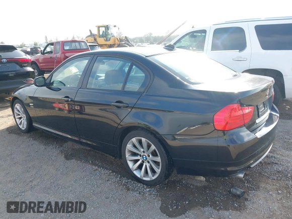 2011 BMW 3 Series 328i xDrive with VIN WBAPK5G54BNN31499, listed as a IAAI auction lot 42577408 with 154,794 mi miles and . Bid and sale history available at DreamBid. Image 3.