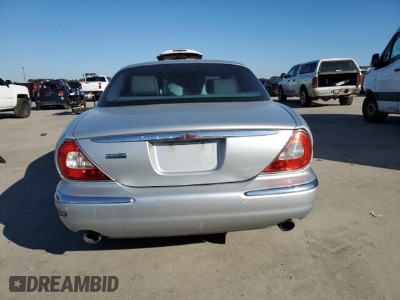 2006 Jaguar XJ Vanden Plas with VIN SAJWA82B86SH10866, listed as a Copart auction lot 69985864 with 244,998 mi miles and Clean Title. Bid and sale history available at carsss.com. Image 6.