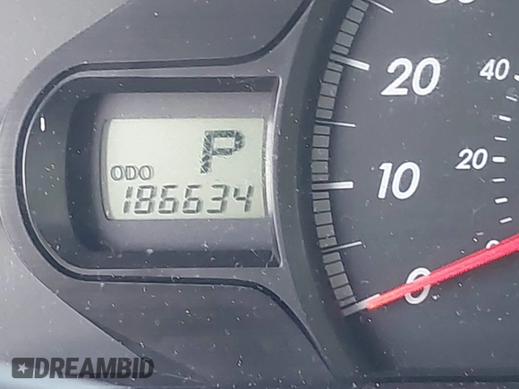2011 Toyota Sienna LE AAS with VIN 5TDKK3DC9BS100414, listed as a IAAI auction lot 41901835 with 186,634 mi miles and . Bid and sale history available at DreamBid. Image 15.
