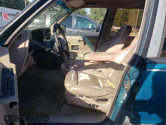 1994 Ford Explorer Eddie Bauer z VIN 1FMDU32X9RUE56887, wystawiony jako Copart lot #74450034 z przebiegiem 230 080 mil mil oraz Szkoda całkowita • Salvage title. Historia ofert i sprzedaży dostępna na DreamBid. Obrazek 7.