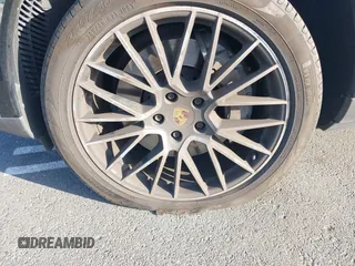 2019 Porsche Cayenne S z VIN WP1AB2AY9KDA64014, wystawiony jako IAAI lot #42294005 z przebiegiem Nie podano mil oraz . Historia ofert i sprzedaży dostępna na DreamBid. Obrazek 18.