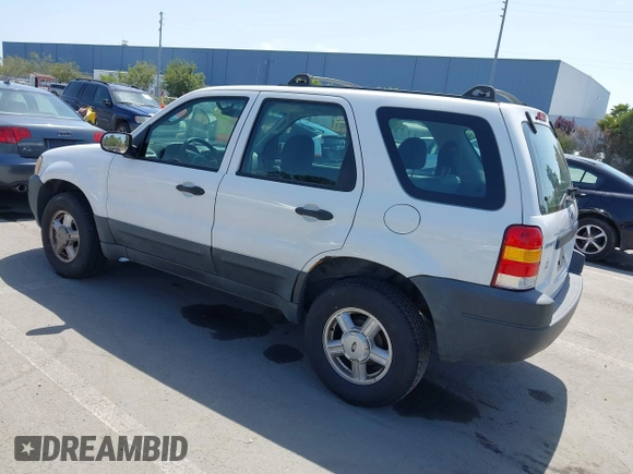2004 Ford Escape XLS with VIN 1FMYU02124KA81554, listed as a IAAI auction lot 42117165 with 211,579 mi miles and . Bid and sale history available at DreamBid. Image 3.