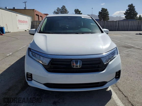 2024 Honda Odyssey Elite with VIN 5FNRL6H90RB039223, listed as a Copart auction lot 48995265 with 9,740 mi miles and Salvage Title. Bid and sale history available at carsss.com. Image 5.