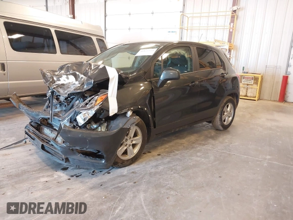 2020 Chevrolet Trax LS with VIN 3GNCJKSB5LL197234, listed as a IAAI auction lot 41821554 with 34,159 mi miles. Bid and sale history available at carsss.com. Image 17.