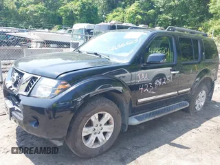 2011 Nissan Pathfinder Silver z VIN 5N1AR1NB8BC620764, wystawiony jako IAAI lot #42388251 z przebiegiem 107 330 mil mil oraz . Historia ofert i sprzedaży dostępna na DreamBid. Obrazek 2.