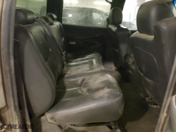 2003 Chevrolet Silverado 1500HD LT with VIN 1GCGK13U93F134049, listed as a Copart auction lot 77205124 with 260,001 mi miles and Salvage Title. Bid and sale history available at carsss.com. Image 10.