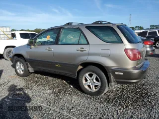2000 Lexus RX 300 with VIN JT6GF10U0Y0063995, listed as a Copart auction lot 83748684 with Not Provided miles and Non Repairable. Bid and sale history available at carsss.com. Image 2.