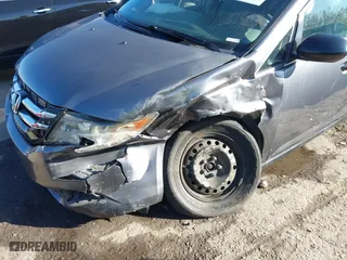 2014 Honda Odyssey LX with VIN 5FNRL5H27EB048315, listed as a IAAI auction lot 41417864 with 110,346 mi miles. Bid and sale history available at carsss.com. Image 6.