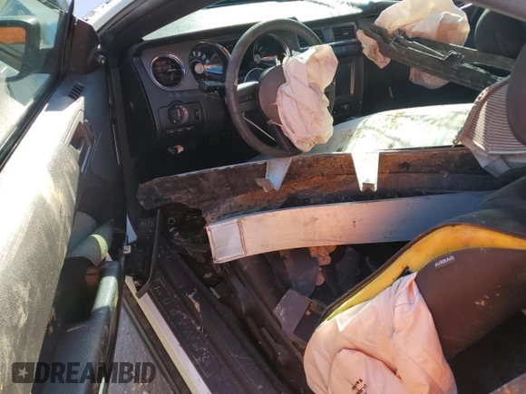 2012 Ford Mustang GT Premium with VIN 1ZVBP8CF8C5265773, listed as a Copart auction lot 46900015 with 31,065 mi miles and Salvage Title. Bid and sale history available at DreamBid. Image 8.