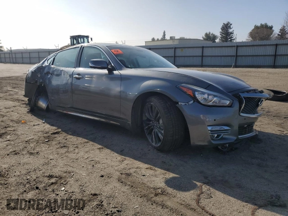 2018 Infiniti Q70 Luxe with VIN JN1BY1PP4JM330456, listed as a Copart auction lot 85368714 with 76,053 mi miles and Salvage title. Bid and sale history available at DreamBid. Image 4.