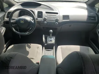 2008 Honda Civic LX z VIN 2HGFA16508H308536, wystawiony jako Copart lot #59589985 z przebiegiem 172 884 mil mil oraz Czysty tytuł • Clean title. Historia ofert i sprzedaży dostępna na DreamBid. Obrazek 8.