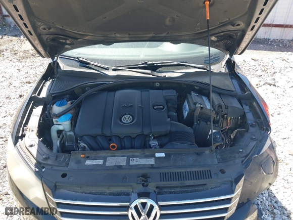 2012 Volkswagen Passat SE with VIN 1VWBP7A30CC012381, listed as a IAAI auction lot 42075676 with 129,513 mi miles. Bid and sale history available at carsss.com. Image 10.