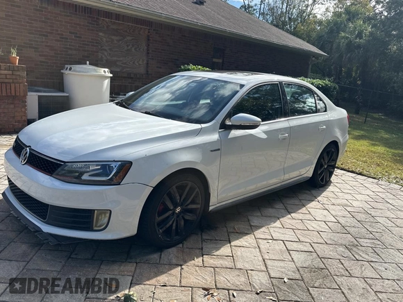2014 Volkswagen Jetta GLI Edition 30 with VIN 3VW4S7AJ9EM307972, listed as a Copart auction lot 85949964 with 91,661 mi miles and Clean title. Bid and sale history available at DreamBid. Image 2.