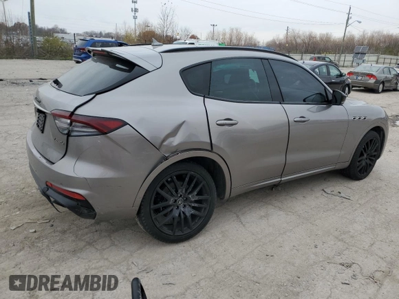 2021 Maserati Levante GranSport with VIN ZN661XUS7MX359594, listed as a Copart auction lot 82664484 with 0 mi miles and Salvage Title. Bid and sale history available at carsss.com. Image 3.