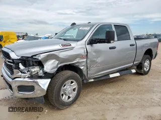 2021 Ram 2500 Tradesman z VIN 3C6UR5CL2MG519358, wystawiony jako Copart lot #60837215 z przebiegiem 118 278 mil mil oraz Szkoda całkowita • Salvage title. Historia ofert i sprzedaży dostępna na DreamBid. Obrazek 1.