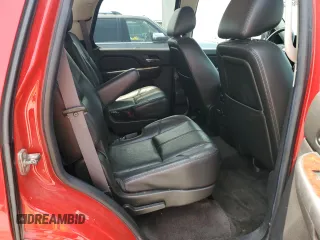 2014 Chevrolet Tahoe LT z VIN 1GNSKBE04ER208982, wystawiony jako Copart lot #60688545 z przebiegiem 165 043 mil mil oraz Szkoda całkowita • Salvage title. Historia ofert i sprzedaży dostępna na DreamBid. Obrazek 10.