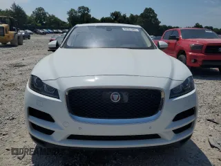 2020 Jaguar F-Pace 25t Prestige z VIN SADCK2FX1LA630796, wystawiony jako Copart lot #62261985 z przebiegiem 13 431 mil mil oraz Szkoda całkowita • Salvage title. Historia ofert i sprzedaży dostępna na DreamBid. Obrazek 5.