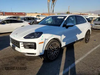2024 Porsche Cayenne z VIN WP1AA2AYXRDA09195, wystawiony jako Copart lot #87973845 z przebiegiem 5 050 mil mil oraz Szkoda całkowita • Salvage title. Historia ofert i sprzedaży dostępna na DreamBid. Obrazek 1.