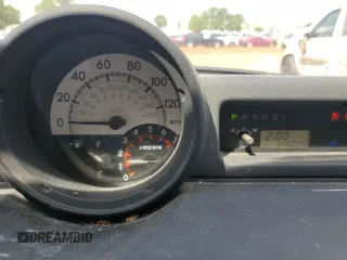 2006 Scion xB z VIN JTLKT324864112228, wystawiony jako Copart lot #53799295 z przebiegiem 145 024 mil mil oraz Szkody całkowita. Historia ofert i sprzedaży dostępna na DreamBid. Obrazek 9.
