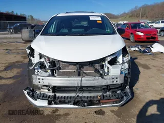 2024 Toyota Sienna XSE z VIN 5TDDSKFC6RS127029, wystawiony jako IAAI lot #41890462 z przebiegiem 36 947 mil mil oraz . Historia ofert i sprzedaży dostępna na DreamBid. Obrazek 13.
