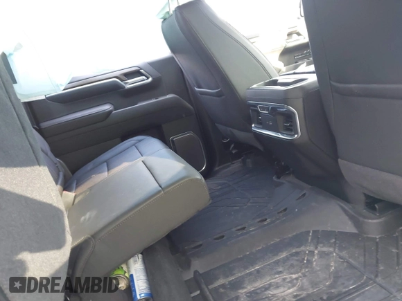 2025 Chevrolet Silverado 1500 with VIN 1GCUKJED2SZ162191, listed as a IAAI auction lot 41652833 with 2,837 mi miles and . Bid and sale history available at DreamBid. Image 8.
