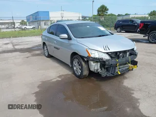 2013 Nissan Sentra SR z VIN 3N1AB7AP3DL645174, wystawiony jako IAAI lot #42223582 z przebiegiem 158 454 mil mil oraz . Historia ofert i sprzedaży dostępna na DreamBid. Obrazek 1.
