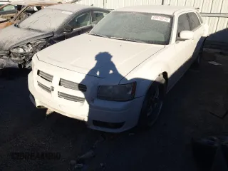 2008 Dodge Magnum SXT with VIN 2D4FV37VX8H243193, listed as a Copart auction lot 68510714 with 195,071 mi miles and Non Repairable. Bid and sale history available at carsss.com. Image 1.