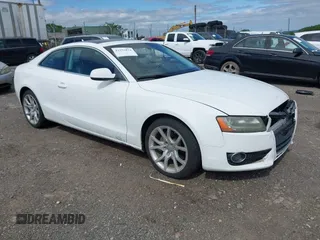 2012 Audi A5 Premium Plus z VIN WAULFAFR7CA002914, wystawiony jako IAAI lot #42252834 z przebiegiem 175 092 mil mil oraz . Historia ofert i sprzedaży dostępna na DreamBid. Obrazek 1.