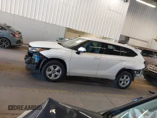 2020 Toyota Highlander LE with VIN 5TDBZRBH4LS020811, listed as a IAAI auction lot 42239163 with 88,757 mi miles and . Bid and sale history available at DreamBid. Image 15.