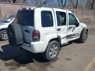 2006 Jeep Liberty Limited with VIN 1J4GL58KX6W180273, listed as a IAAI auction lot 41896673 with 146,404 mi miles. Bid and sale history available at carsss.com. Image 4.