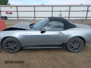 2017 FIAT 124 Spider Classica with VIN JC1NFAEK7H0125106, listed as a IAAI auction lot 42387215 with 36,334 mi miles and . Bid and sale history available at DreamBid. Image 13.