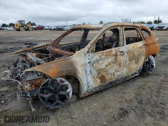 2017 BMW X1 sDrive28i with VIN WBXHU7C34HP925084, listed as a Copart auction lot 49812684 with 0 mi miles and Non Repairable. Bid and sale history available at carsss.com. Image 1.