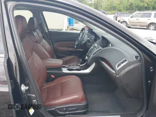 2016 Acura TLX Tech with VIN 19UUB1F58GA001343, listed as a IAAI auction lot 42136135 with 999,999 mi miles. Bid and sale history available at carsss.com. Image 5.