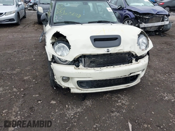 2013 MINI Hardtop S with VIN WMWSV3C51DT480022, listed as a IAAI auction lot 42398793 with Not provided miles and . Bid and sale history available at DreamBid. Image 11.