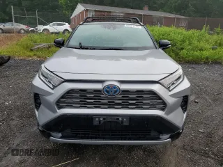 2021 Toyota RAV4 Hybrid XSE with VIN 4T3E6RFV4MU055936, listed as a Copart auction lot 60861175 with 62,922 mi miles and Salvage title. Bid and sale history available at DreamBid. Image 5.