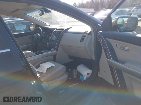 2008 Mazda CX-9 Grand Touring with VIN JM3TB28A080135837, listed as a IAAI auction lot 41545834 with 205,627 mi miles and . Bid and sale history available at carsss.com. Image 5.
