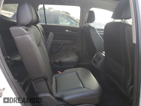 2019 Volkswagen Atlas SEL R-Line with VIN 1V2RR2CA1KC522035, listed as a Copart auction lot 75849514 with 43,569 mi miles and Salvage title. Bid and sale history available at DreamBid. Image 11.