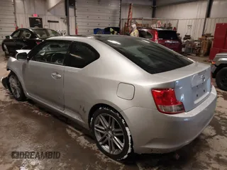 2011 Scion tC z VIN JTKJF5C76B3006789, wystawiony jako IAAI lot #41571706 z przebiegiem 92 169 mil mil oraz . Historia ofert i sprzedaży dostępna na DreamBid. Obrazek 3.