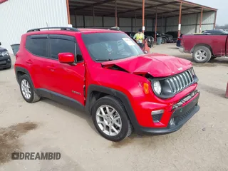 2020 Jeep Renegade Latitude with VIN ZACNJABB0LPL50926, listed as a IAAI auction lot 41448540 with 61,345 mi miles. Bid and sale history available at carsss.com. Image 1.
