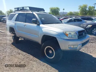 2004 Toyota 4Runner SR5 with VIN JTEBU14R040047039, listed as a IAAI auction lot 41998226 with 225,061 mi miles and . Bid and sale history available at DreamBid. Image 1.