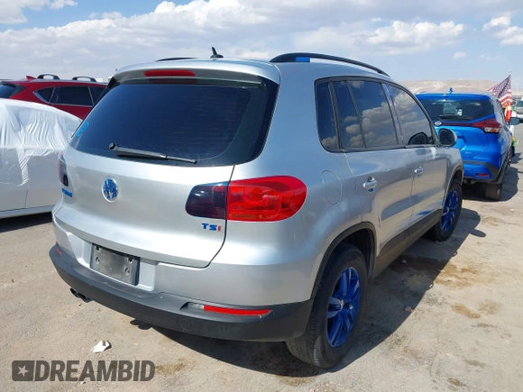 2016 Volkswagen Tiguan S with VIN WVGAV7AX9GW567790, listed as a IAAI auction lot 42352288 with 119,526 mi miles and . Bid and sale history available at DreamBid. Image 4.