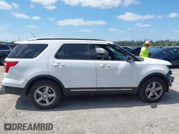 2019 Ford Explorer XLT z VIN 1FM5K7D84KGA68977, wystawiony jako IAAI lot #42155971 z przebiegiem 31 377 mil mil oraz . Historia ofert i sprzedaży dostępna na DreamBid. Obrazek 14.